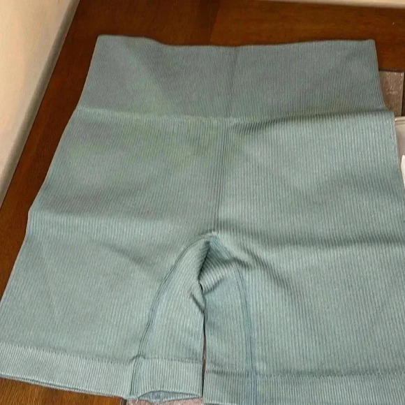 Valandy Bike Shorts - Picture 1 of 5